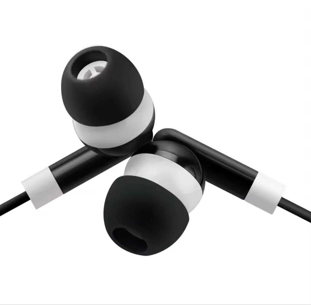 有線イヤホン　ブラック　100個