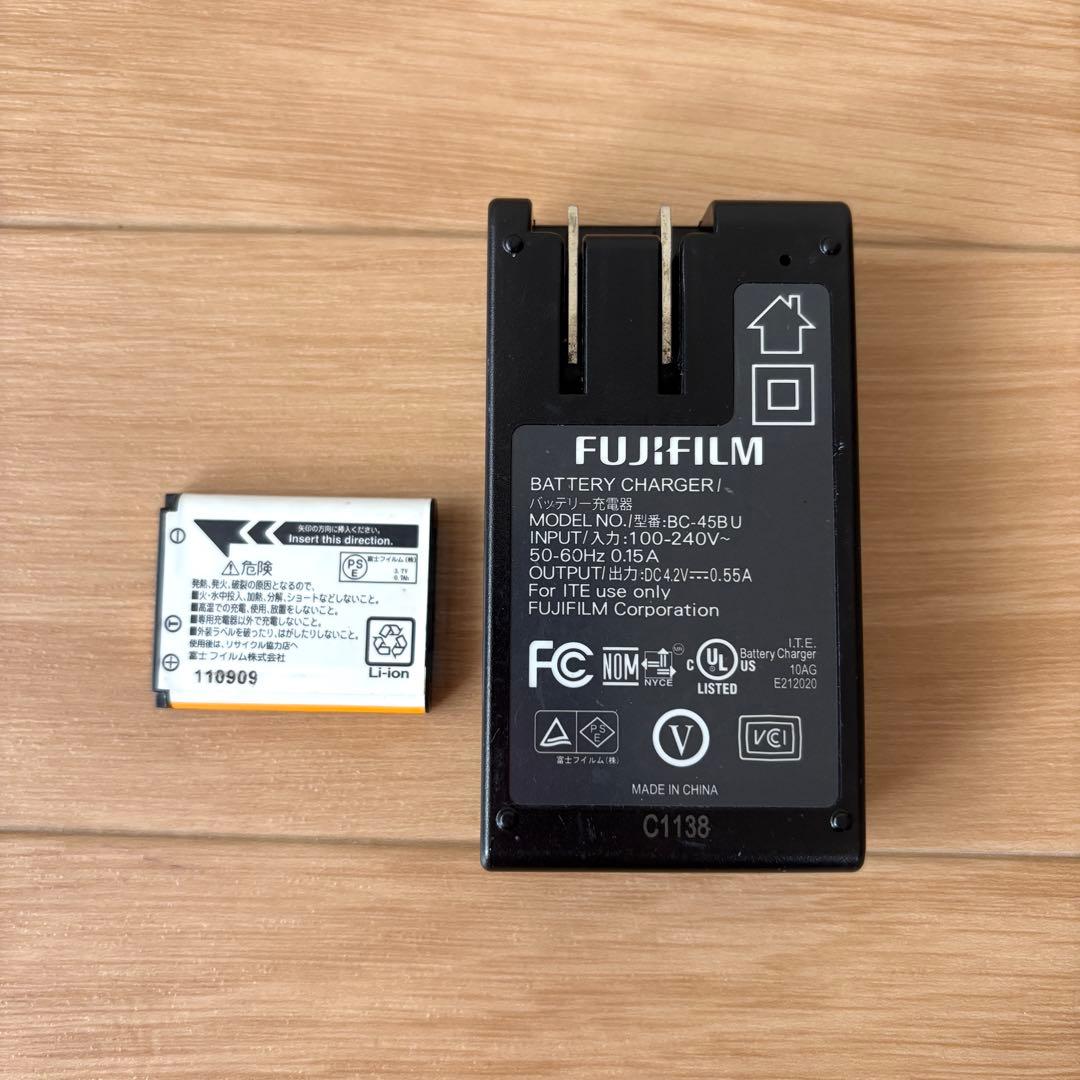 FUJIFILM FINEPIX Z デジタルカメラ ピンク