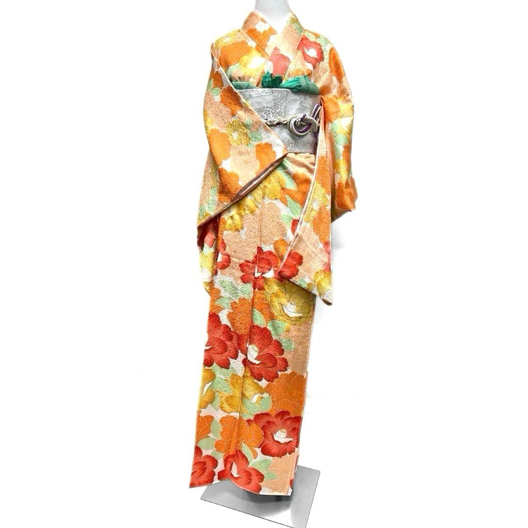 二尺袖　小振袖　金駒刺繍　椿　紗綾形地紋　成人式 晴れの日 着物 052a p