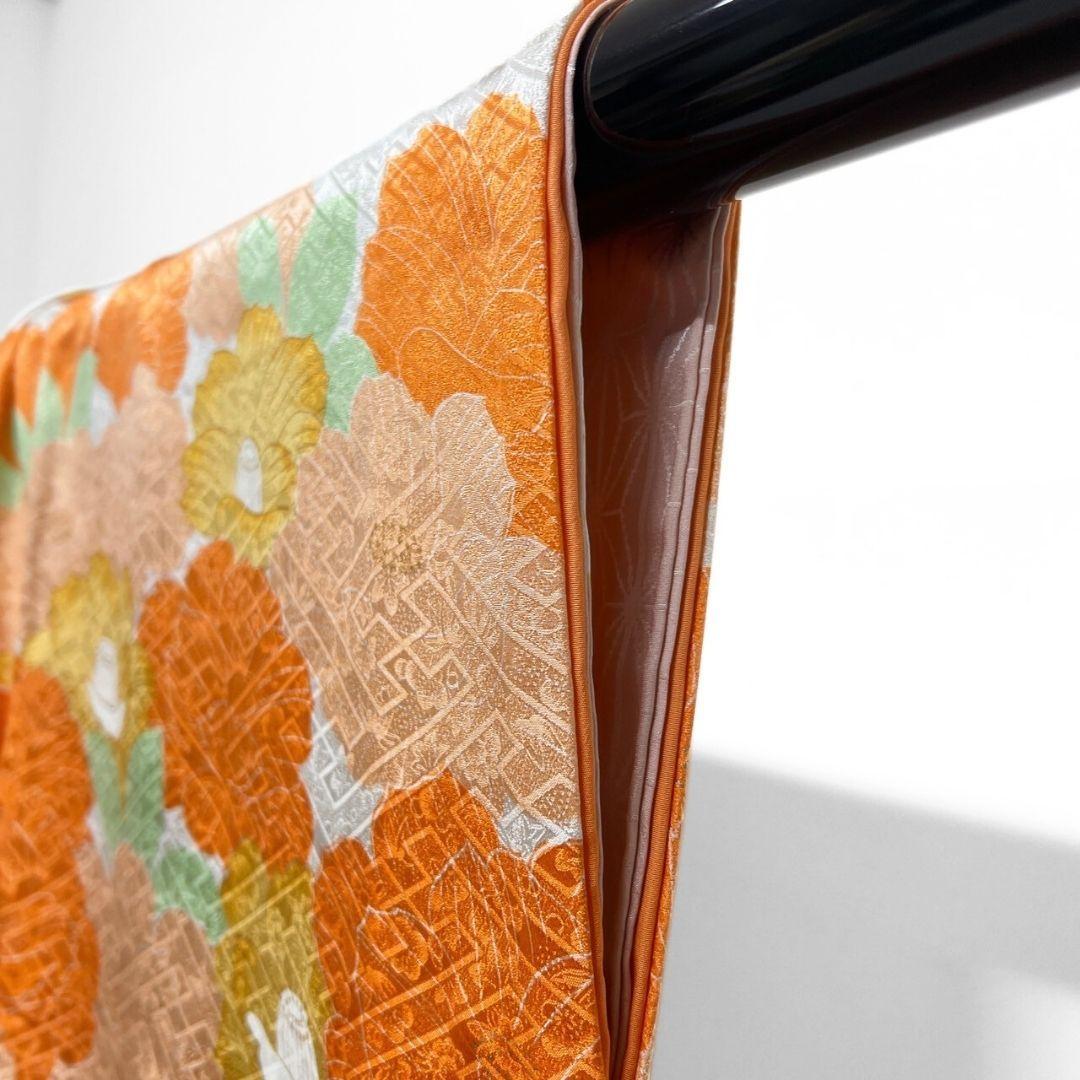 二尺袖　小振袖　金駒刺繍　椿　紗綾形地紋　成人式 晴れの日 着物 052a p