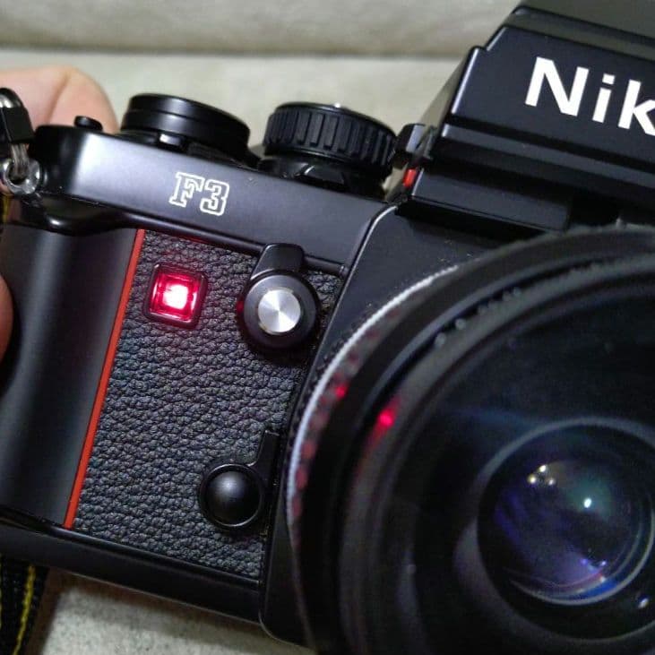 Nikon F3 HP 後期モデル・DW-3（ウエストレベルファインダー）付き
