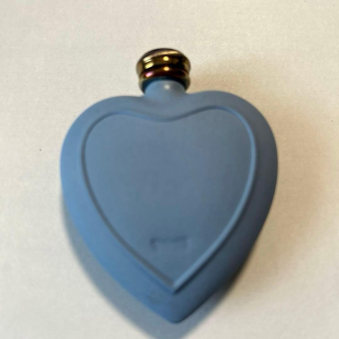 英国ヴィンテージ ウェッジウッド ジャスパーウェア製 ハート型パフュームボトル