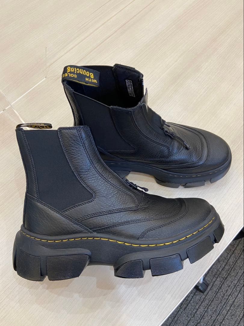 ドクターマーチン　ブーツ