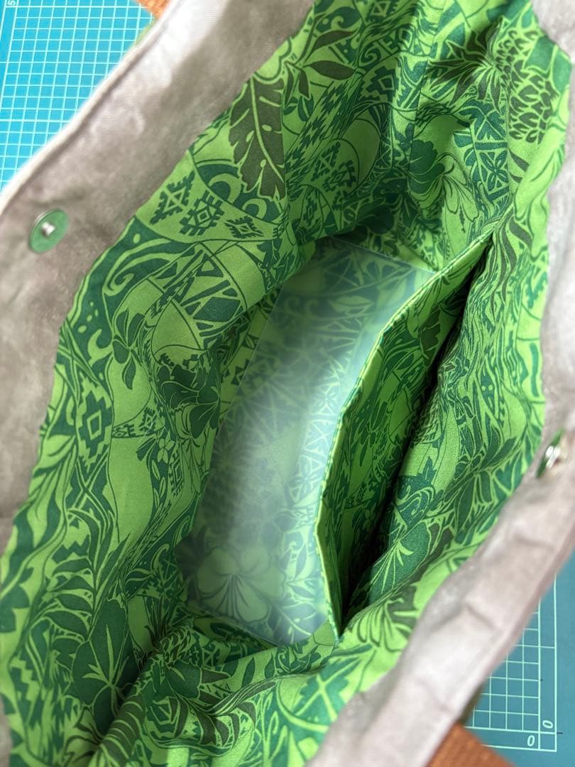 ハワイアンキルトトートバッグ　　　モンステラ&プルメリア