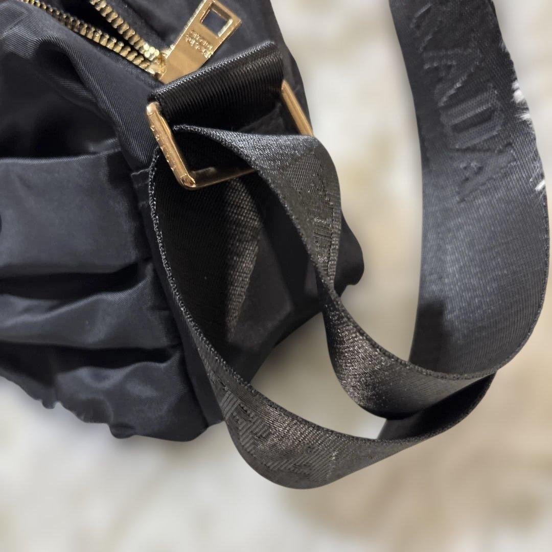 ブラック ショルダーバッグノベルティ