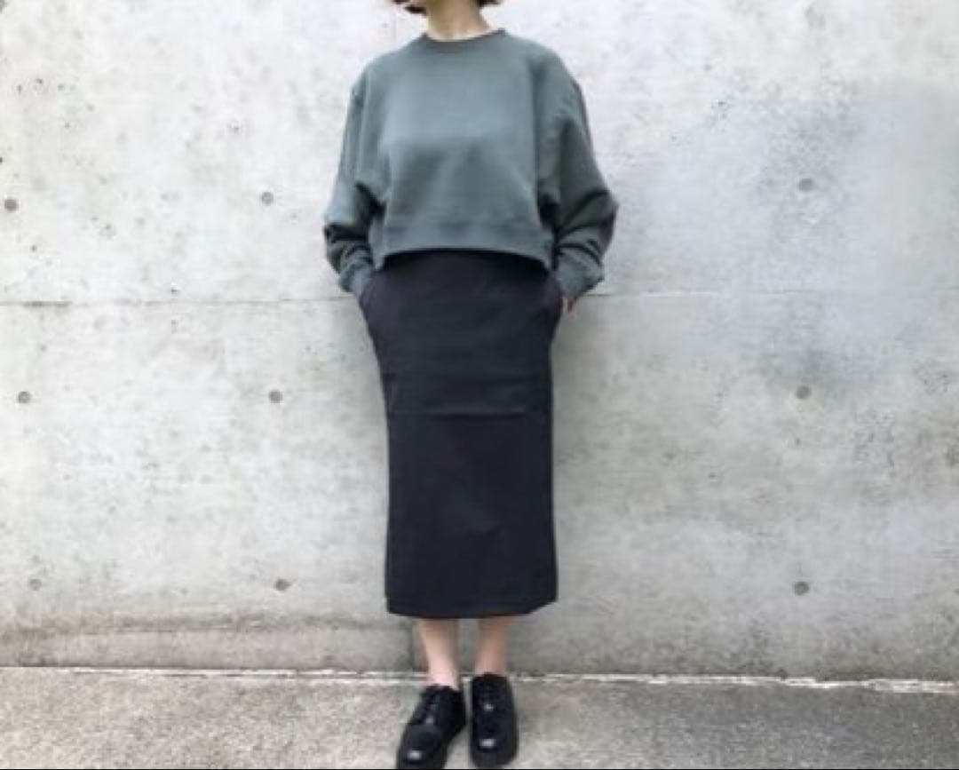 【新品】HYKE ハイク CROPPED SWEAT SHIRT