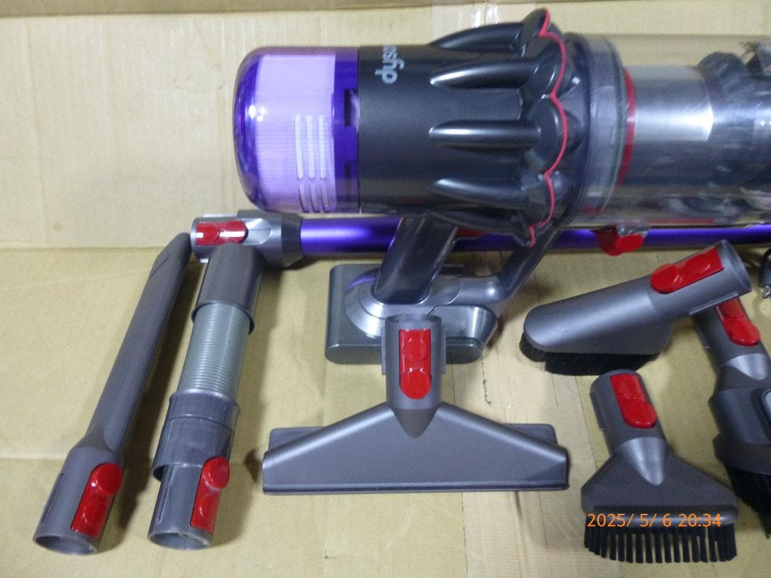ダイソンSV18　新品ボディ本体と中古周辺パーツ　エコ44分　美品