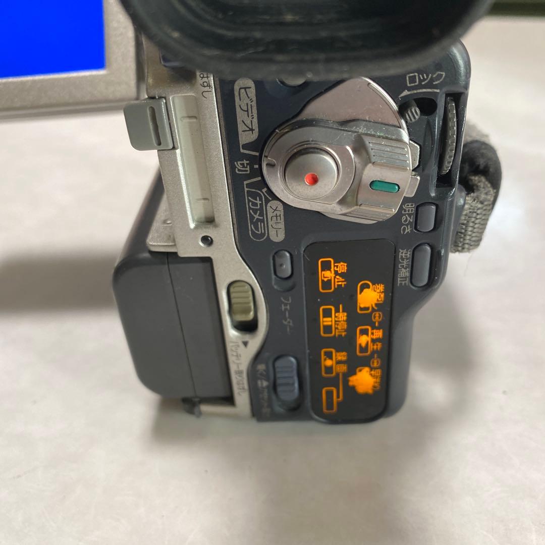 SONY miniDV HANDYCAM DCR-PC100 ②