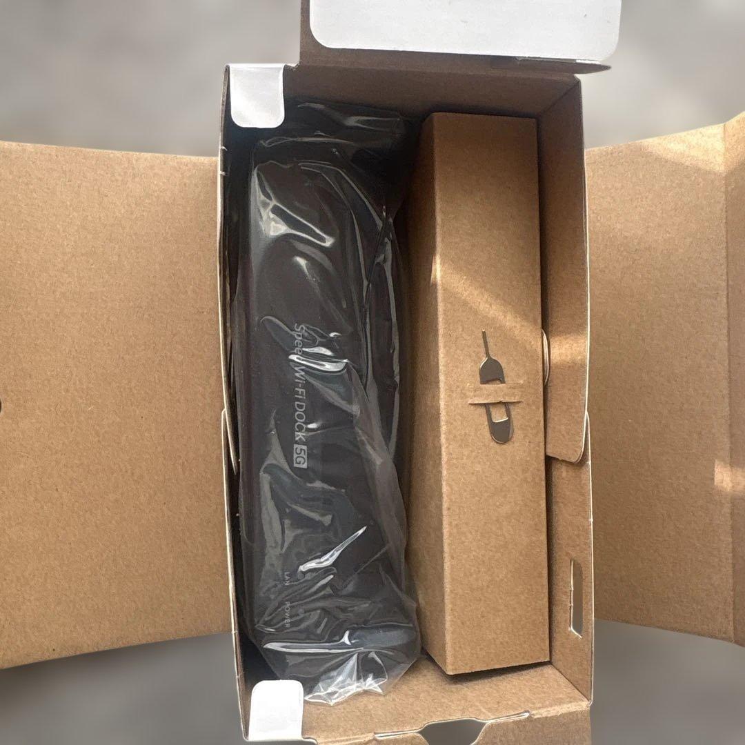 Speed Wi-Fi DOCK 5G SIMフリーモバイルルーター