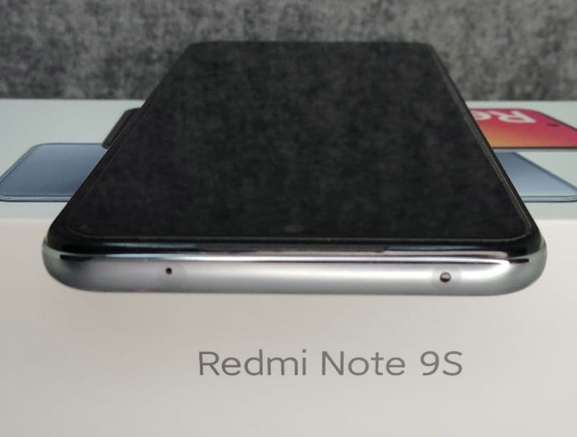 Xiaomi Redmi Note 9S 128GB SIMフリー