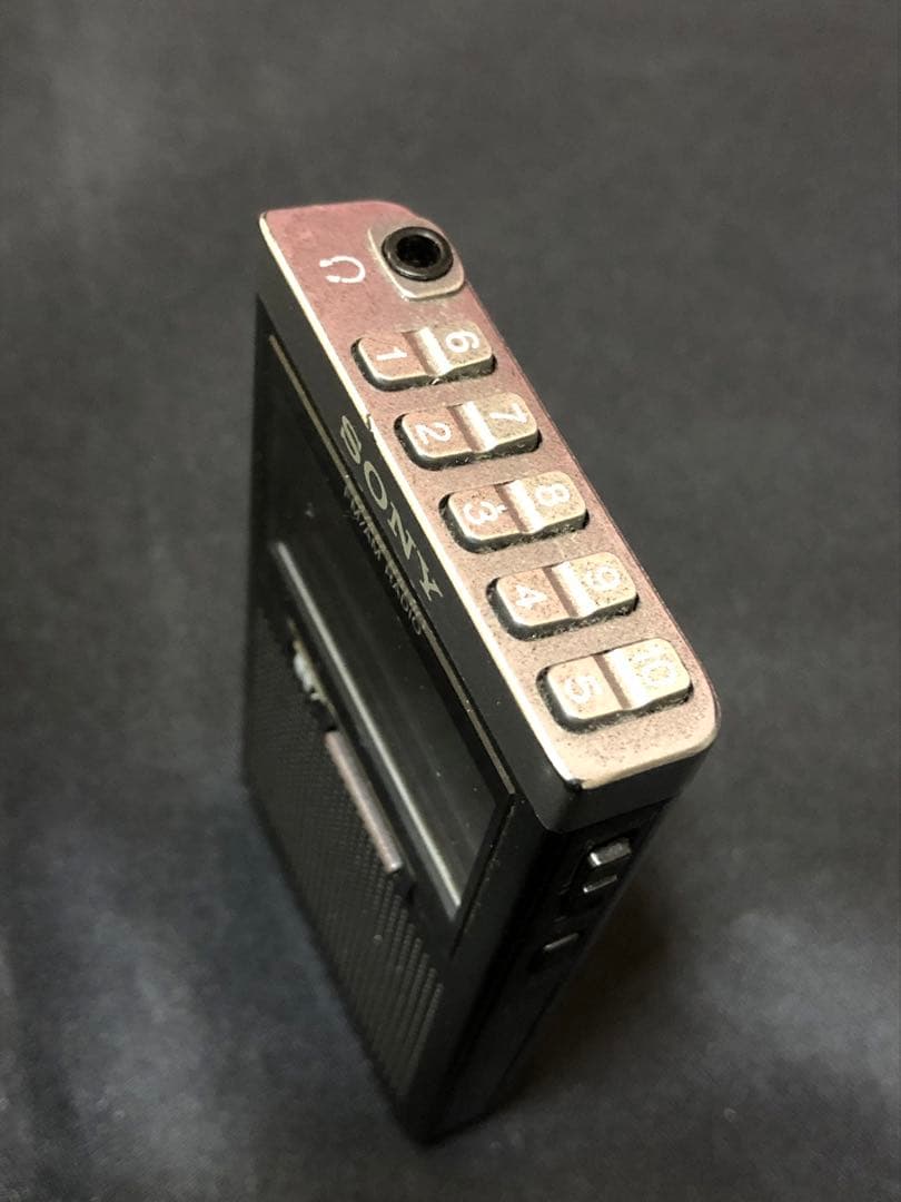 J45美品！中古 ★ SONY　 FM AM ポケットラジオ　：SRF-T355