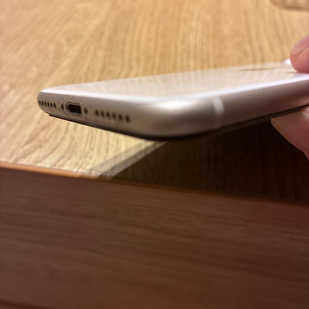 iPhoneSE3 ホワイト　64gb