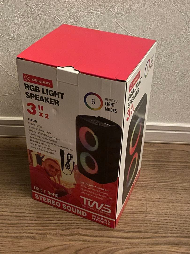 スピーカー　マイク　カラオケ 拡声器　RGB LIGHT SPEAKER