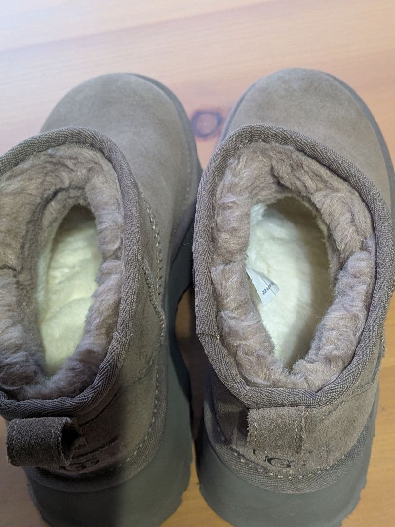 アグUGG☆サイズ23cm☆ブラウン☆厚底ショート丈ヒールムートンブーツ