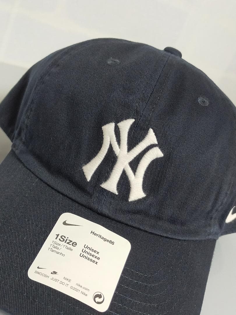 NIKE ニューヨーク・ヤンキース　Heritage86　ネイビー＆ホワイトロゴ