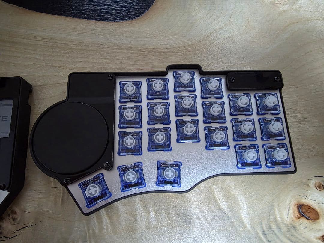 beekeeb Toucan キーボード