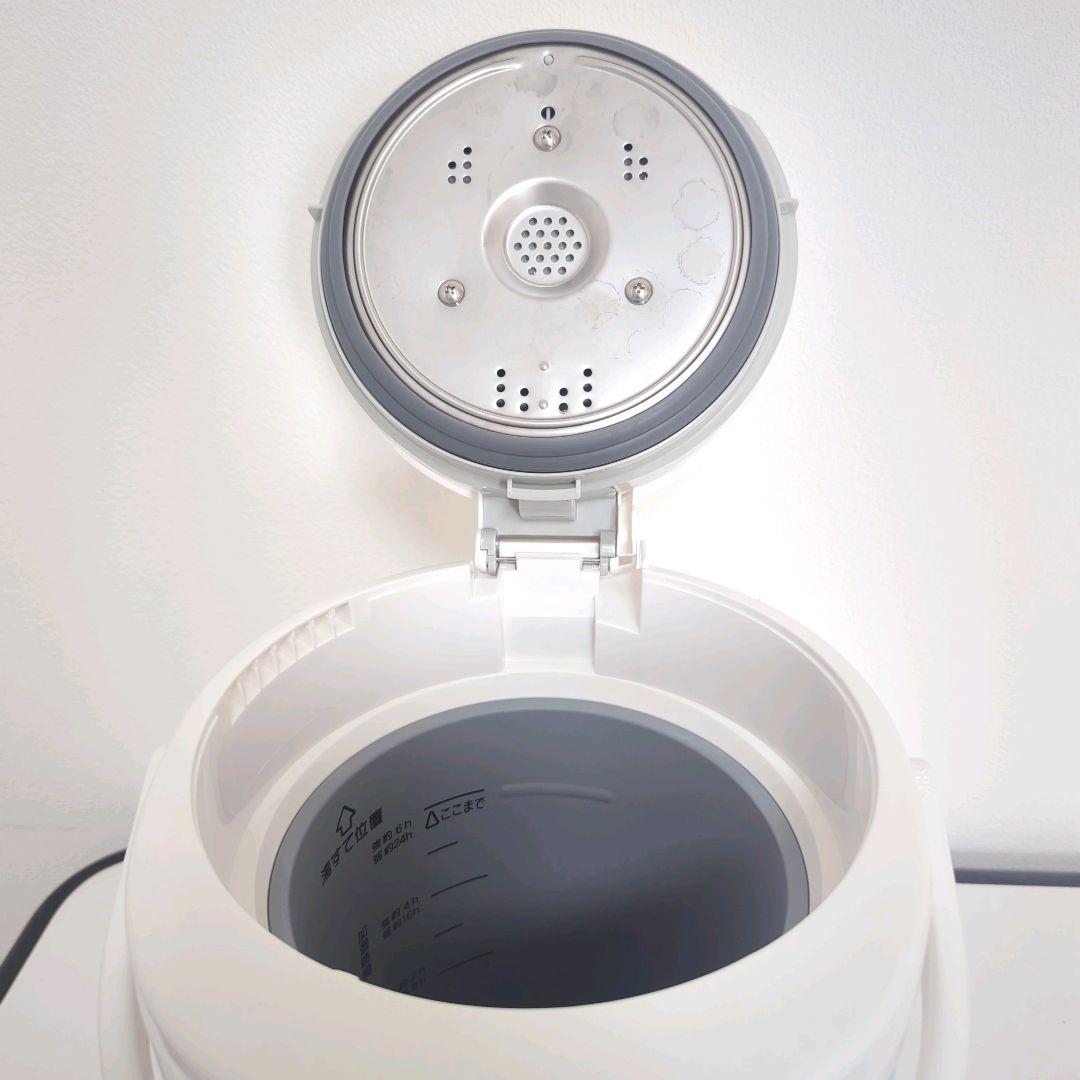 極美品 希少な2022年製 ZOJIRUSHI スチーム式加湿器 EE-RR50