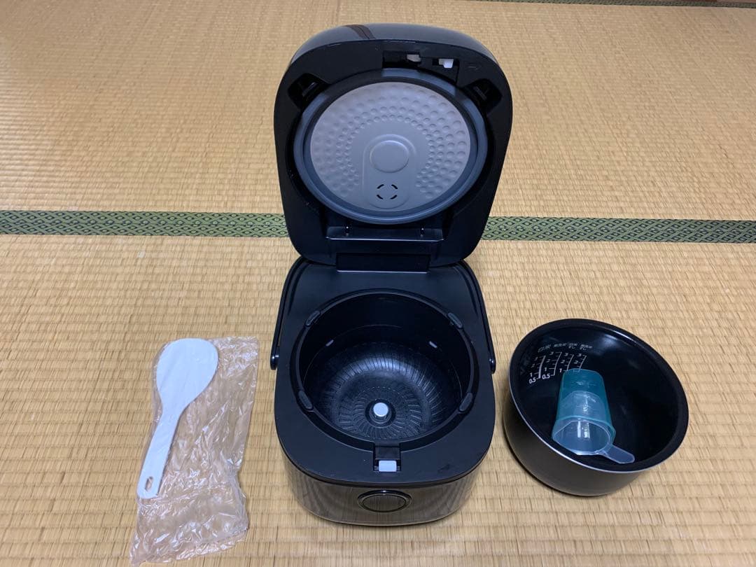 24年製 東芝IHジャー炊飯器RC-5XW 3合炊き ブラック