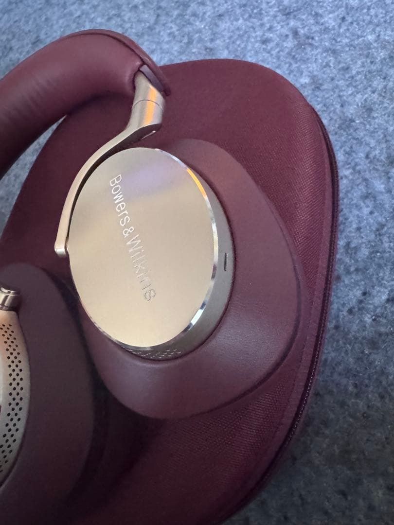 ヘッドホン Bowers & Wilkins p8