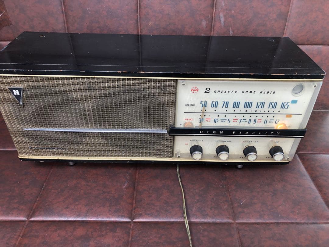 昭和レトロ　真空管　ラジオ　アンティーク(J 1)