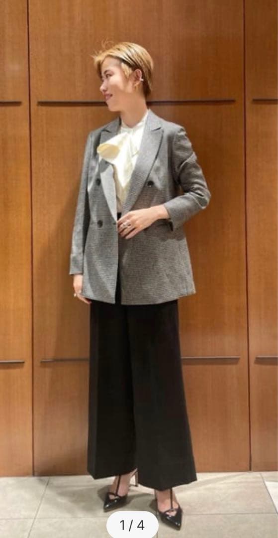 《美品》トゥモローランドコレクション　シルクサテン　ボウタイブラウス　3.3万