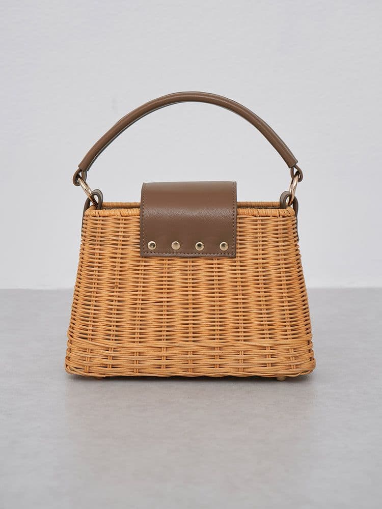 【新品未開封】Darich　大人気希少♡ロゴレザーラタンバッグ　ベージュ　BEG