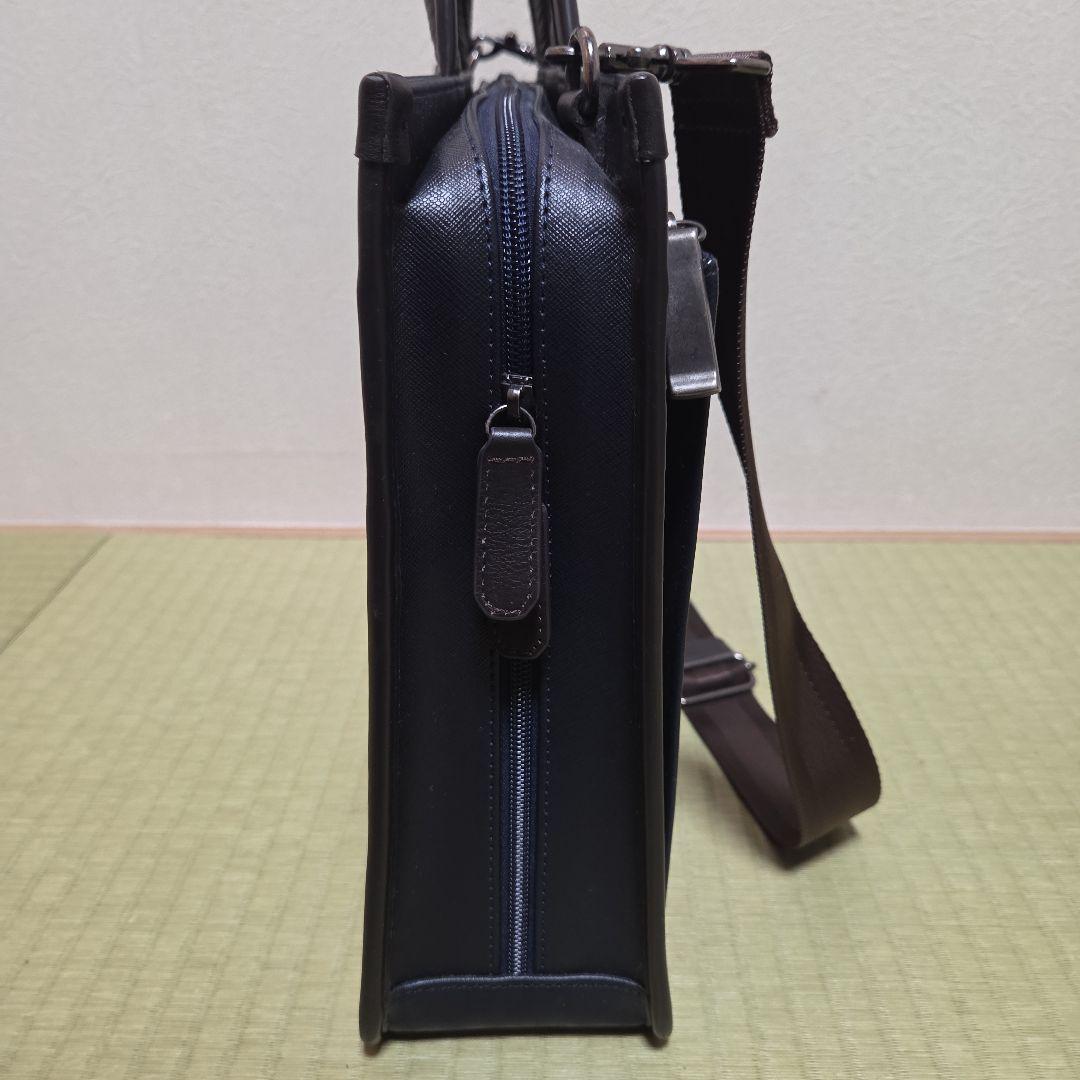 タケオキクチ ビジネスバッグ ダークブルー レザー A4 2WAY