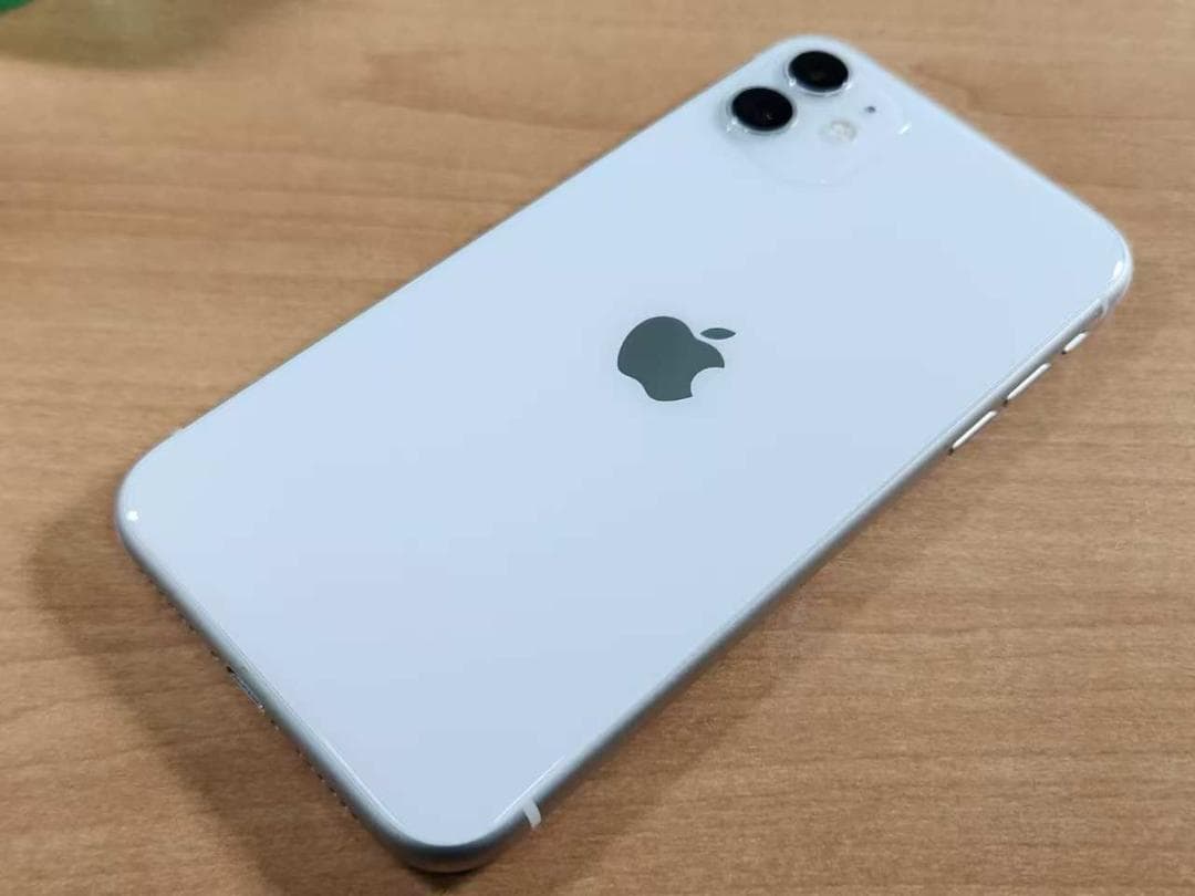 スマートフォン本体 020400M iPhone 11 A2221 64GB