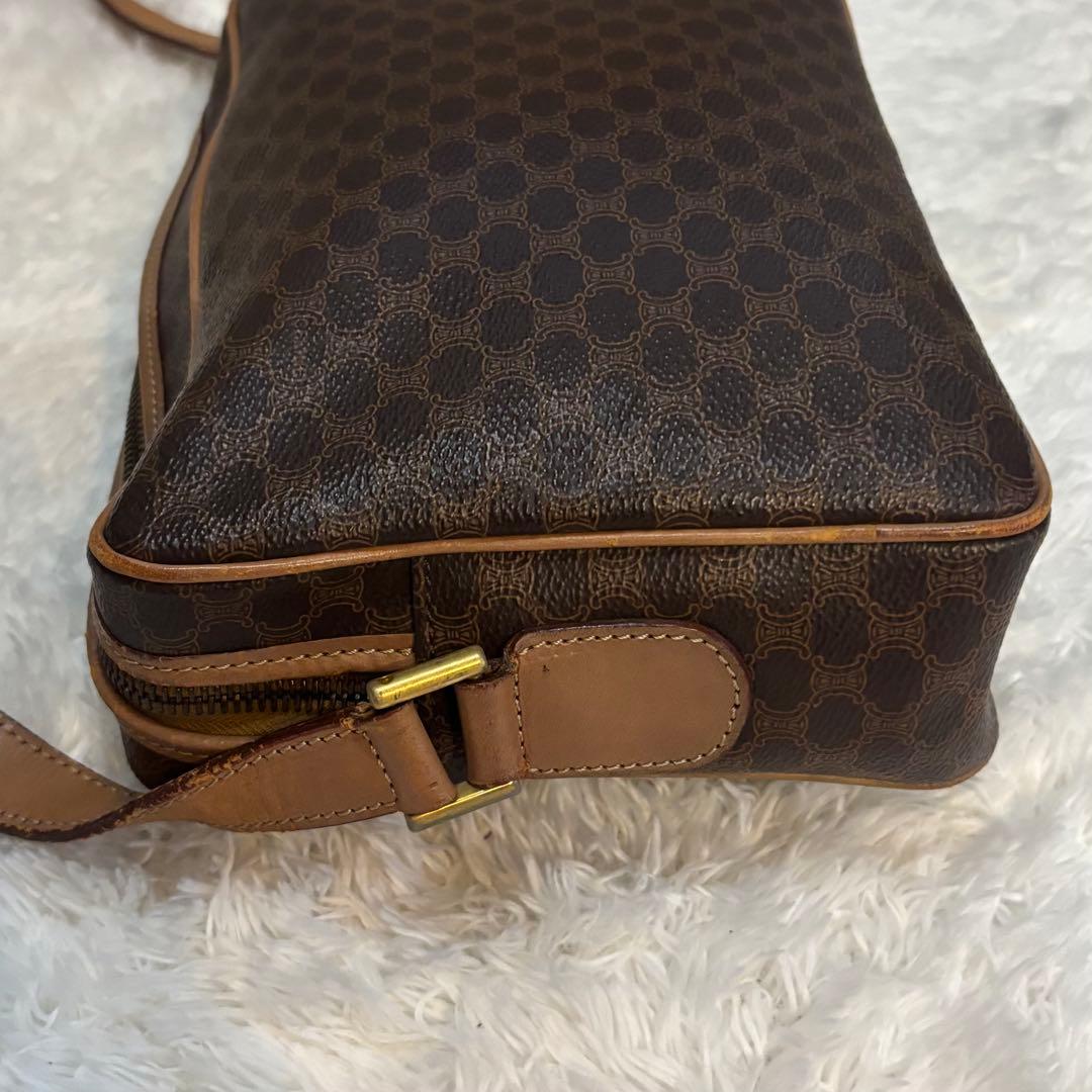 美品 CELINE セリーヌ ショルダーバッグ マカダム 斜め掛け ブラウン