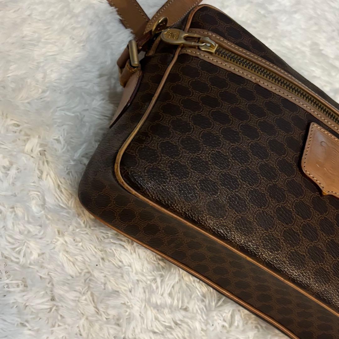 美品 CELINE セリーヌ ショルダーバッグ マカダム 斜め掛け ブラウン