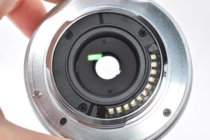 OLYMPUS M.ZUIKO DIGITAL ED 14-42 EZ シルバー