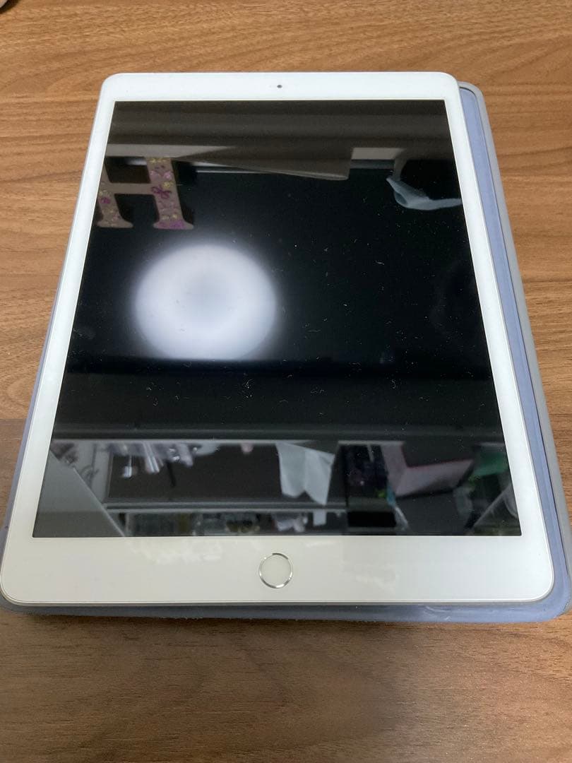 【超美品】iPad第7世代32GBWi-Fi+Cellular バッテリー98%