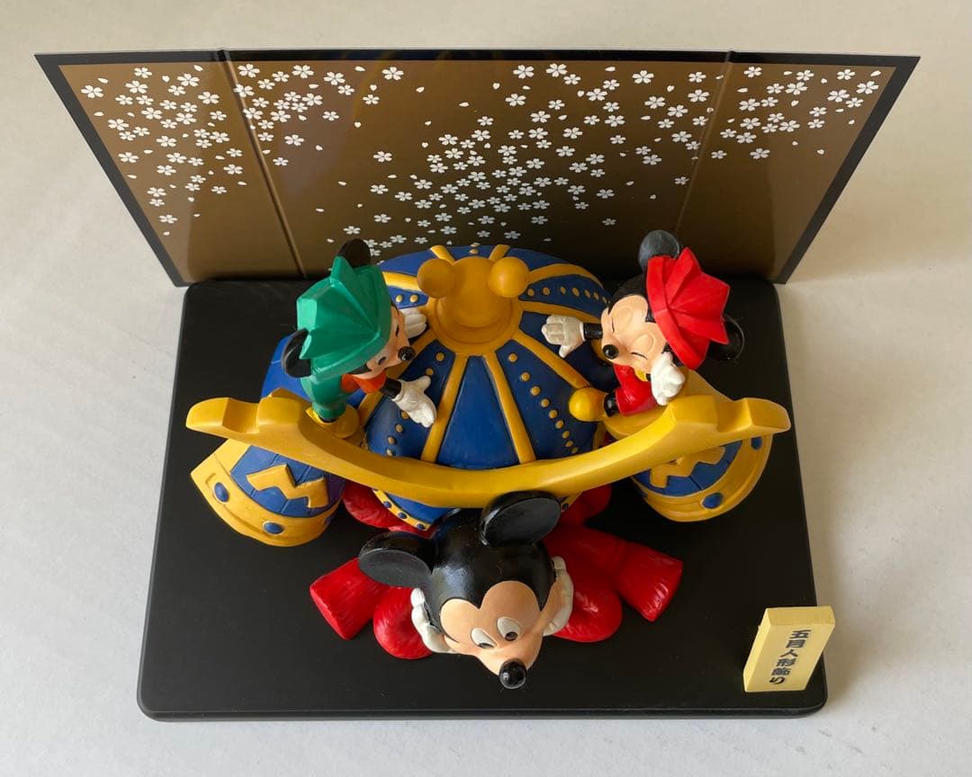 ディズニー　ミッキーマウス五月人形　兜飾り