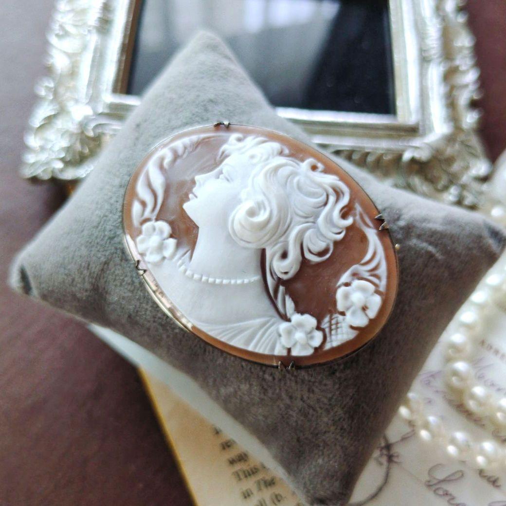 ITALY SILVER900 シェルカメオブローチ 貴婦人 楕円形 ペンダント