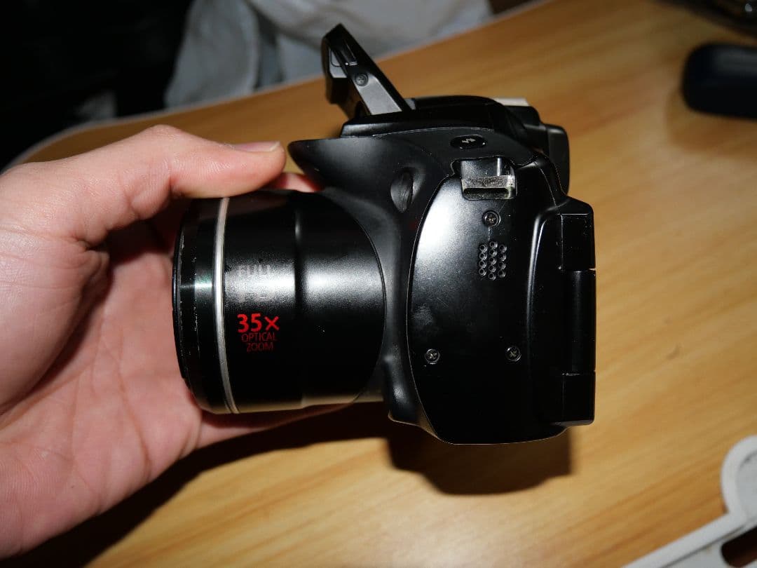 デジタル一眼レフカメラ 35倍ズーム