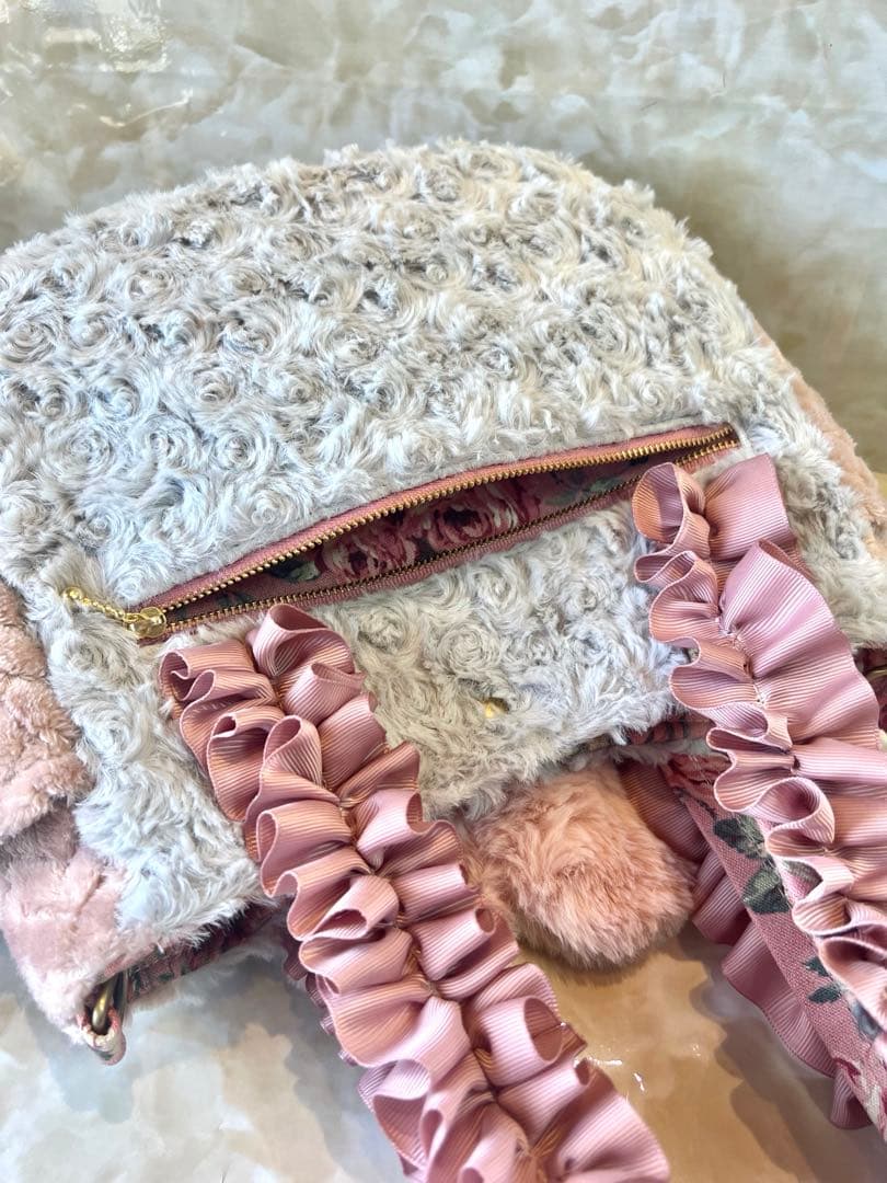 あ*き様 コヤンイサムチョン　ショルダー付きサイドポケットファーバッグ　サバ猫ち