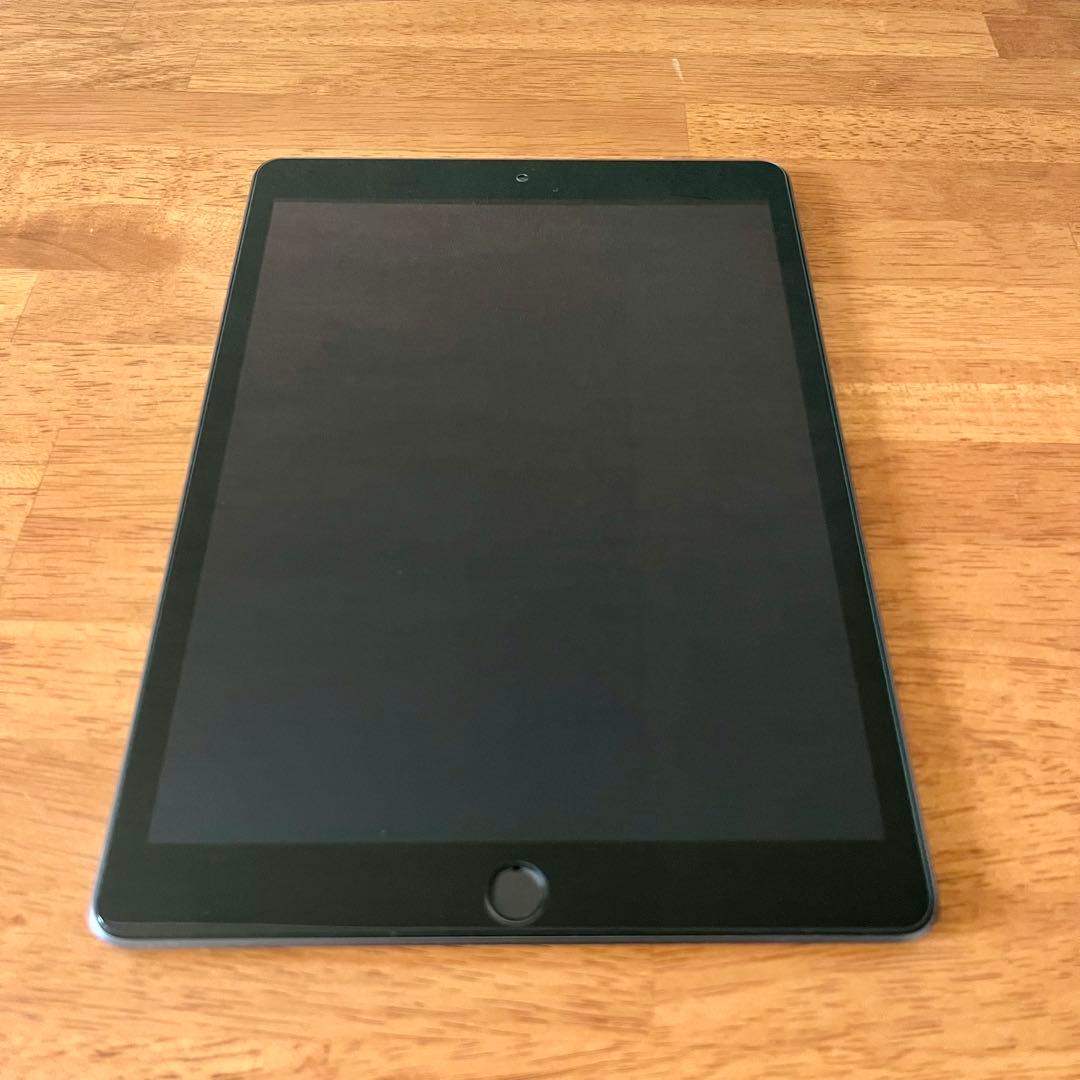 美品 Apple iPad 第7世代 Wi-Fi 32GB スペースグレイ