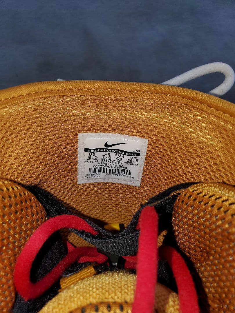 NIKE　ズーム怪獣　board 黒26.5センチ