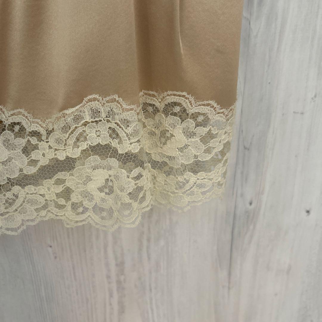 新品未使用　ドルチェアンドガッパーナ　レースキャミソール ベージュ フラワー装飾