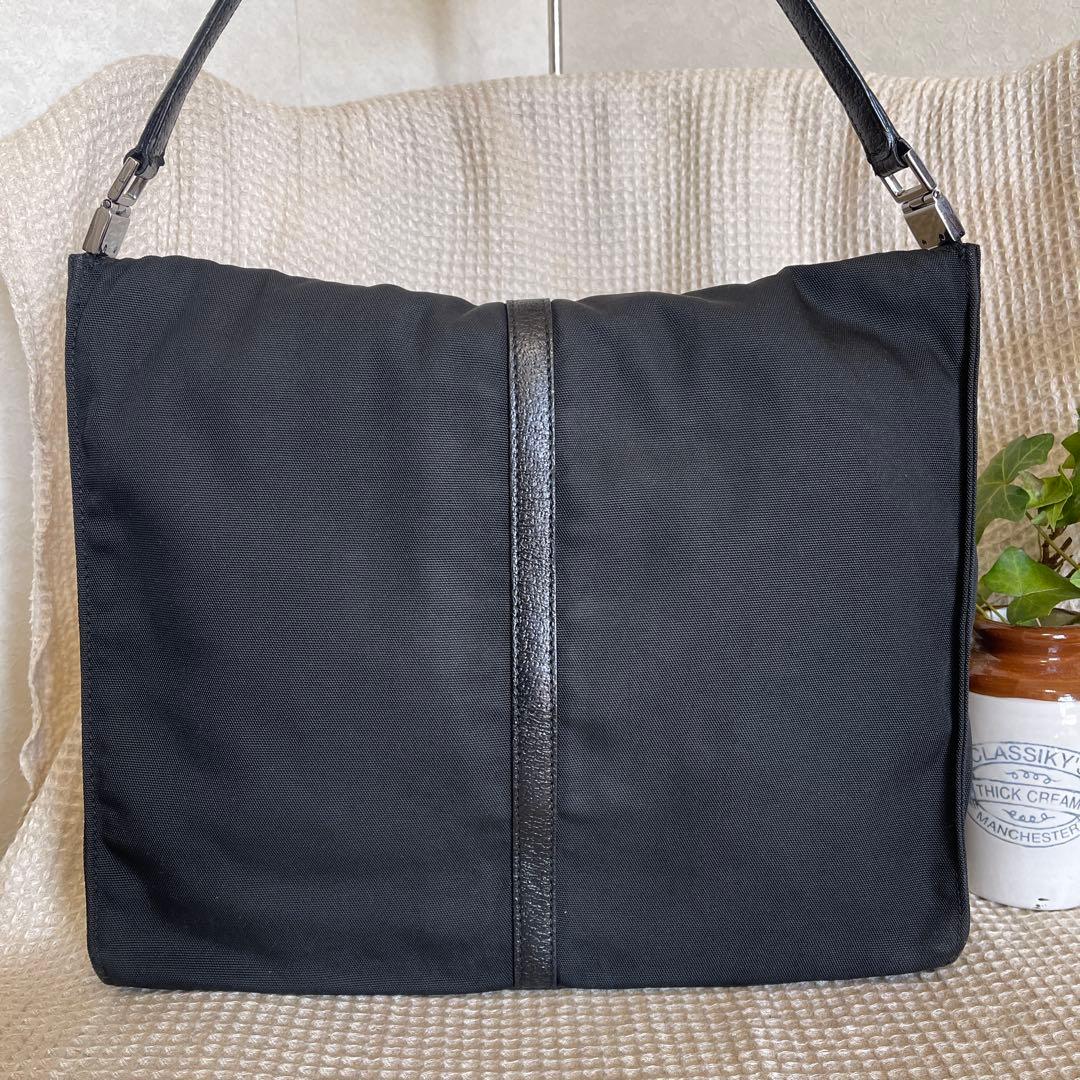 ◇ GUCCI グッチ ワンショルダーバッグ ナイロン×レザー ブラック ◇