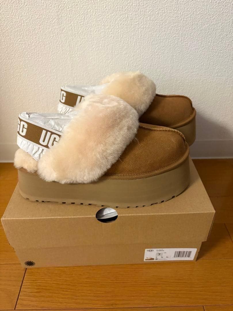 正規品⭐︎UGG FUNKETTE ファンケット　厚底　24cm