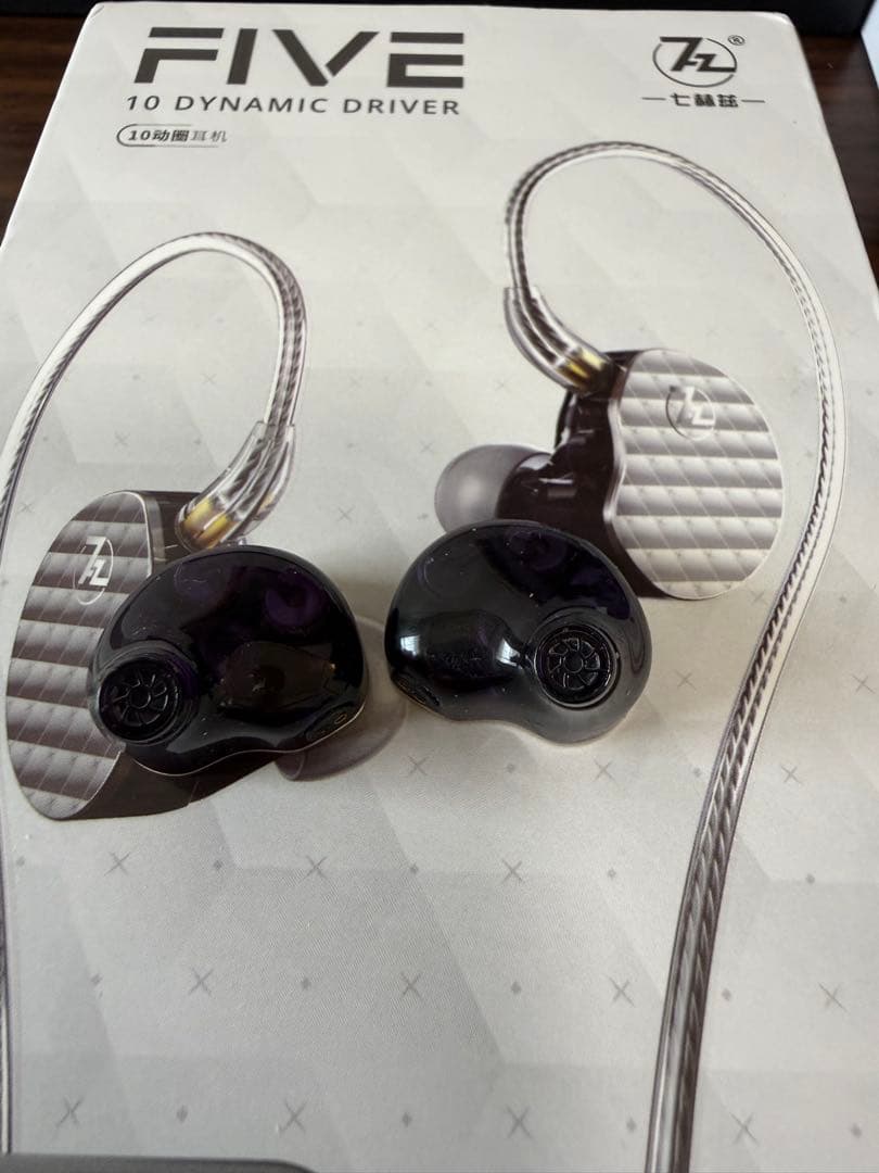 7Hz FIVE 10ダイナミックドライバー