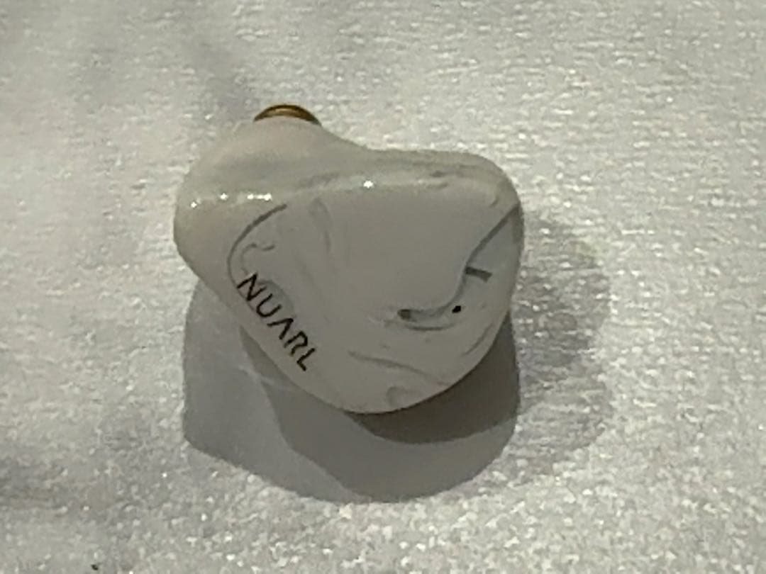 NUARL Inovatör 限定カラー　ホワイト・ポーセレン