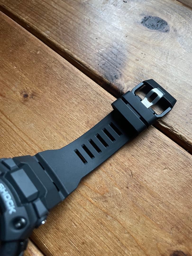 動作良好 CASIO G-SHOCK GBD-100 ブラック × レッド