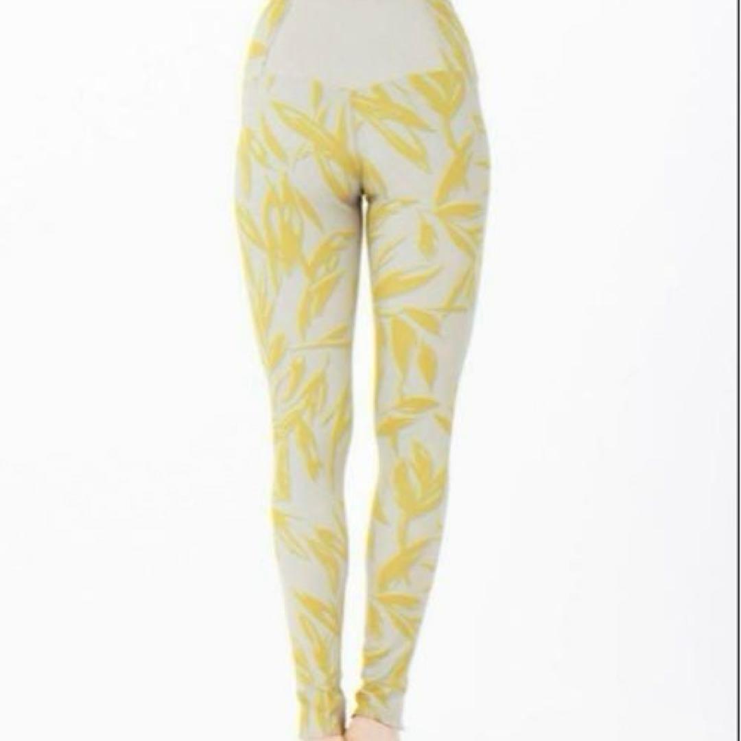 【新品タグ付】完売品 SUKALA スカーラ パイピングレギンス　ヨガウエア　S