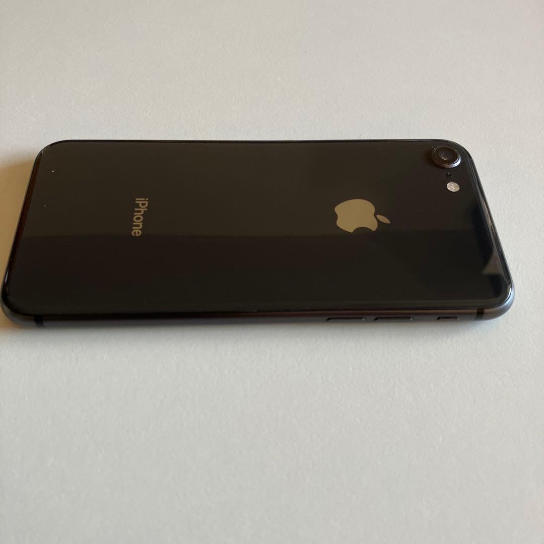 iPhone 7 本体 ひび割れあり　※ジャンク品　部品取り用