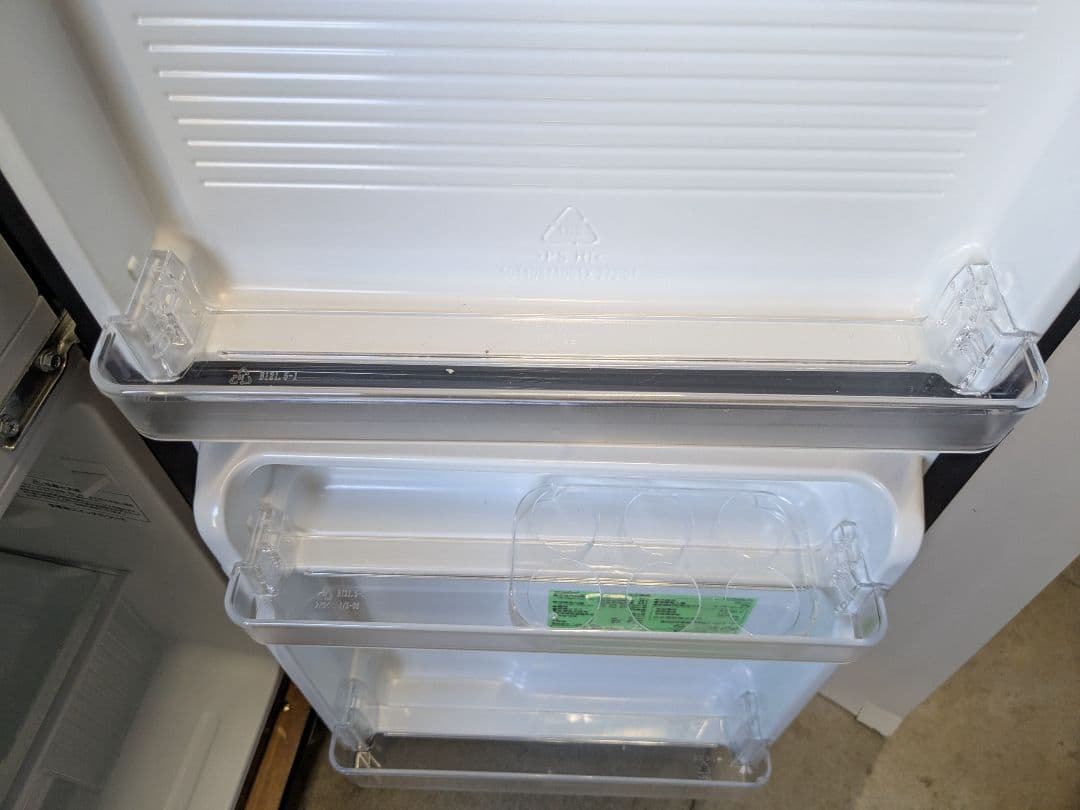 2024年製 コンフィー ノンフロン冷凍冷蔵庫 2ドア RCT90BL(E)