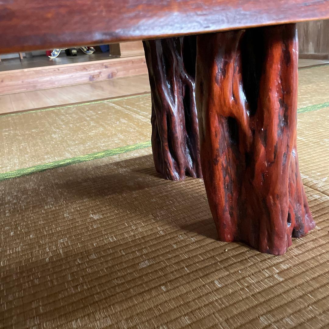 桜1枚板座卓、￼彫刻入り木製座卓 自然な形状