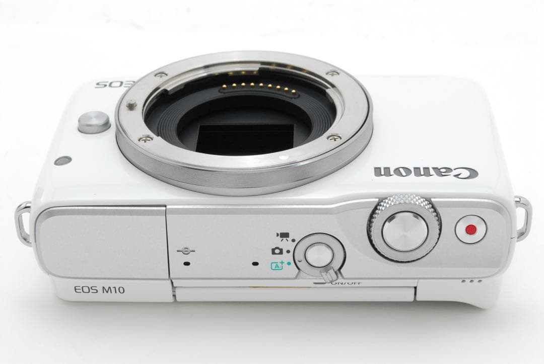 ✨極美品✨キャノン EOS M10❤️Wi-Fi&自撮◎❤️超小型軽量ミラーレス！
