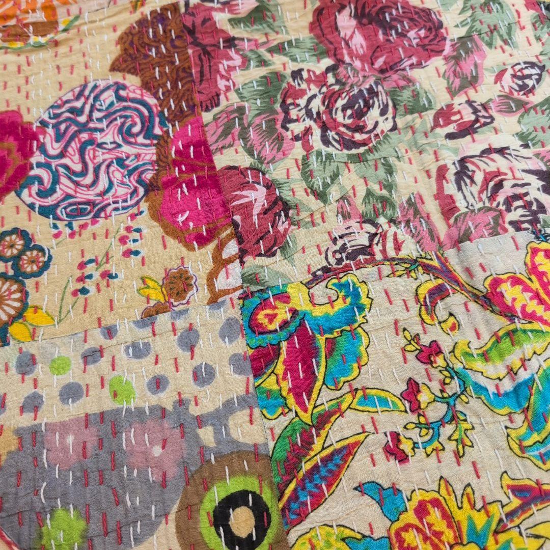 【M】ベージュ 手仕事 パッチワーク 一点物 カンタキルト マルチカバー 721